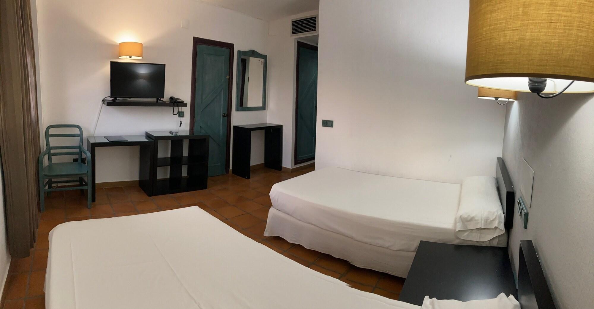 Hotel Альмагро Экстерьер фото